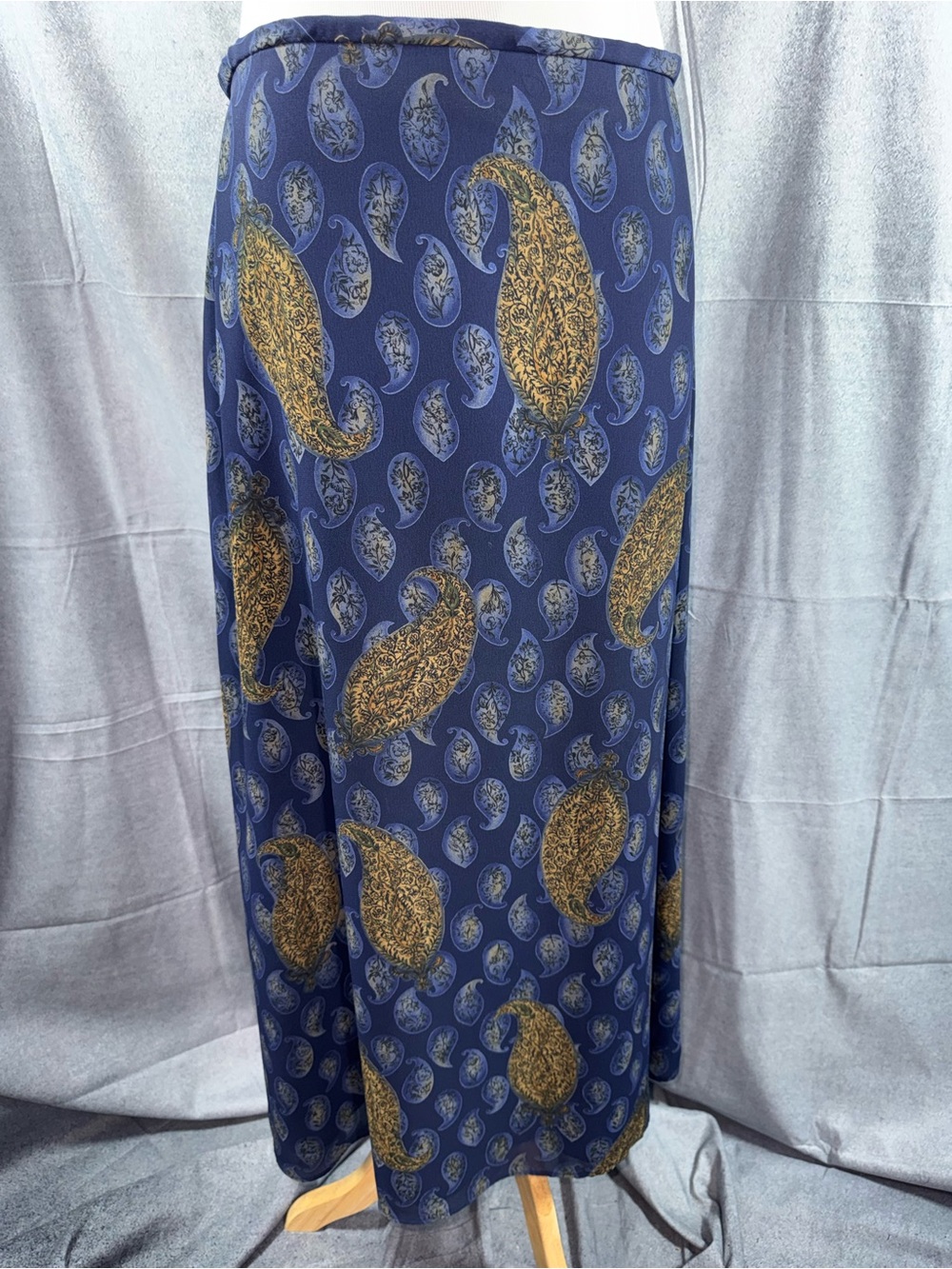 2456-Vintage Pendleton Navy & Gold Paisley Maxi Skirt
